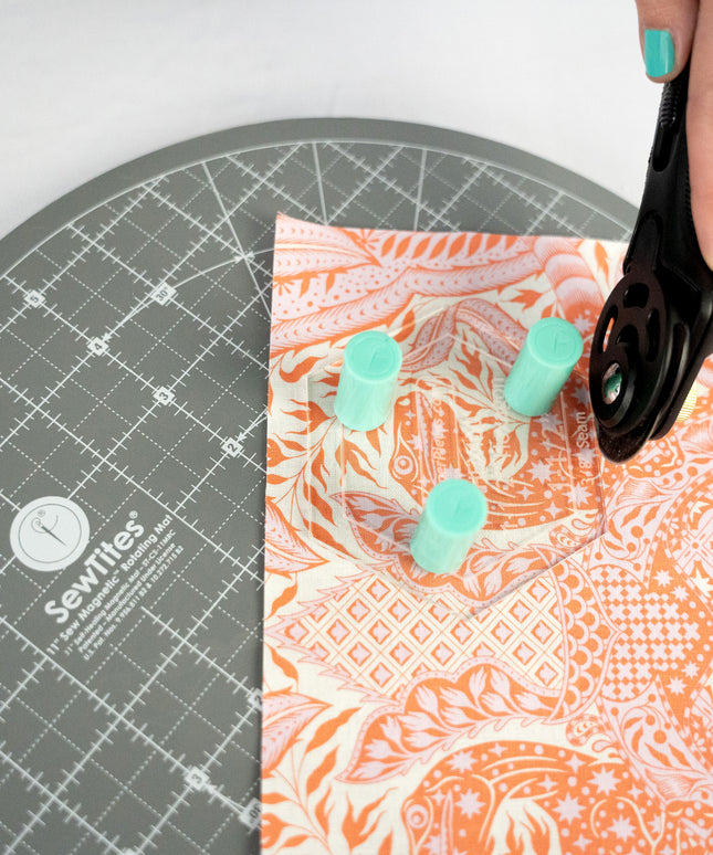 Sew Magnetic 11" Rotating Self-Healing Cutting Mat