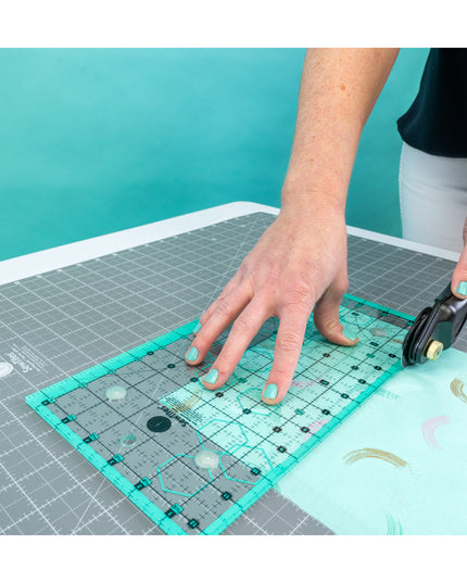 Sew Magnetic 6.5" x 12.5" Ruler